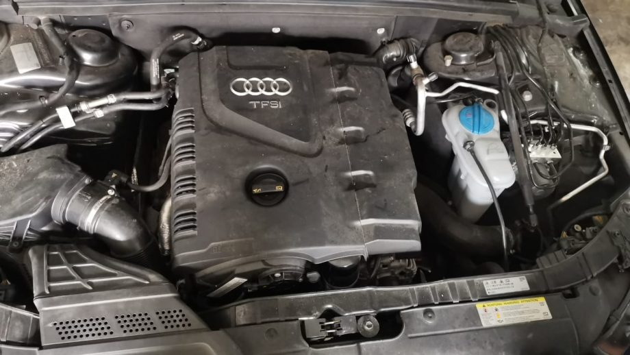 AUDI A4 B8.5 2.0 TURBO HALF CUT