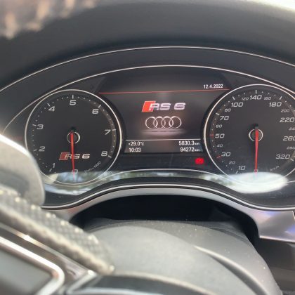 AUDI RS6 2015Y 4.0 TWIN POWER TURBO HALF CUT