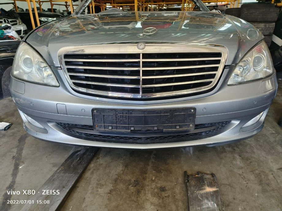 BENZ W221 350 HALF CUT
