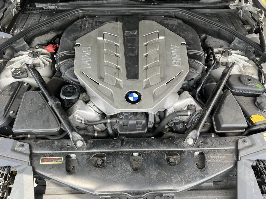 BMW F02 760IL N63 TWIN TURBO HALF CUT CKD - Image 2