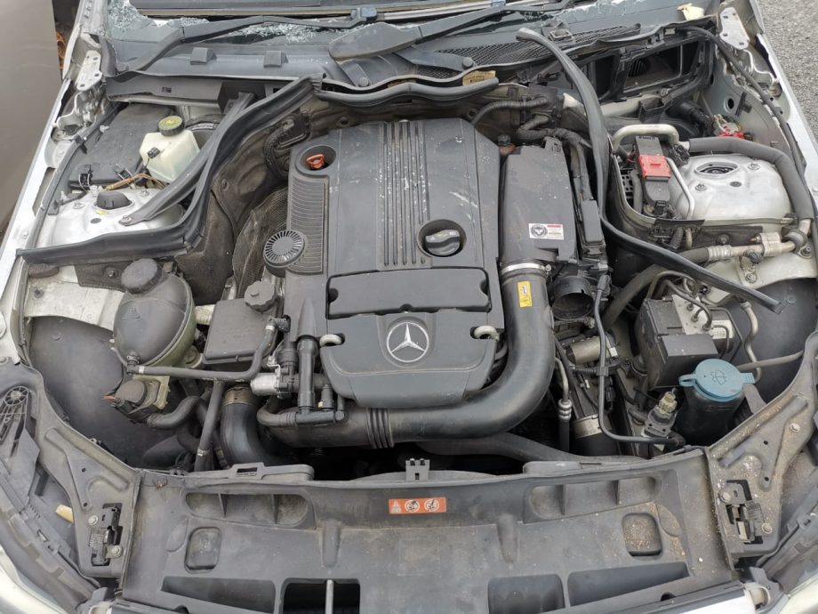 MERZ W204 COUPE C200 CGI 271860 HALF CUT CKD - Image 2