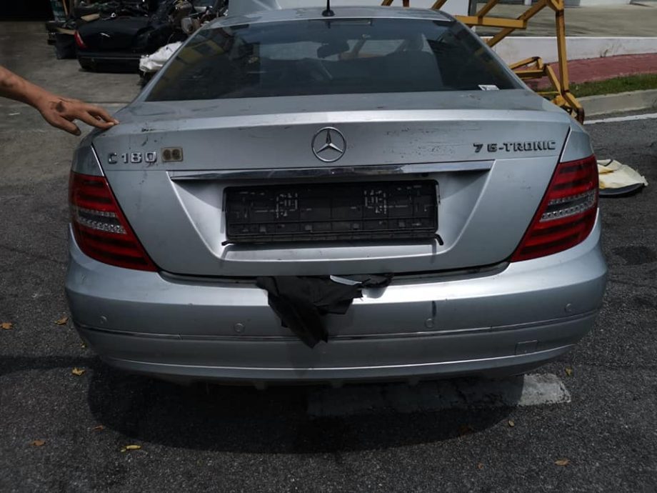 MERZ W204 FACELIFT COUPE C180CGI TURBO HALF CUT CKD - Image 2