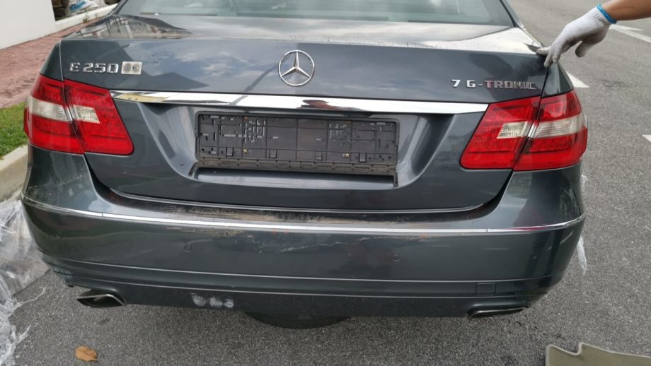 MERZ W212 250 CGI TURBO 271860 HALF CUT CKD - Image 4