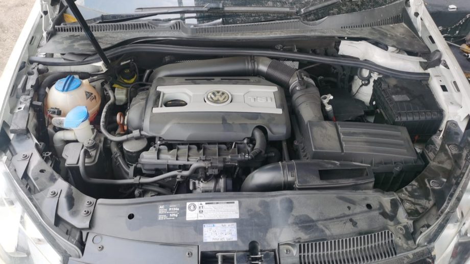 VW GOLF GTI 2.0 HALF CUT CKD - Image 2